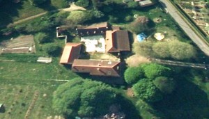 Vue d'avion de l'ensemble des bâtiments